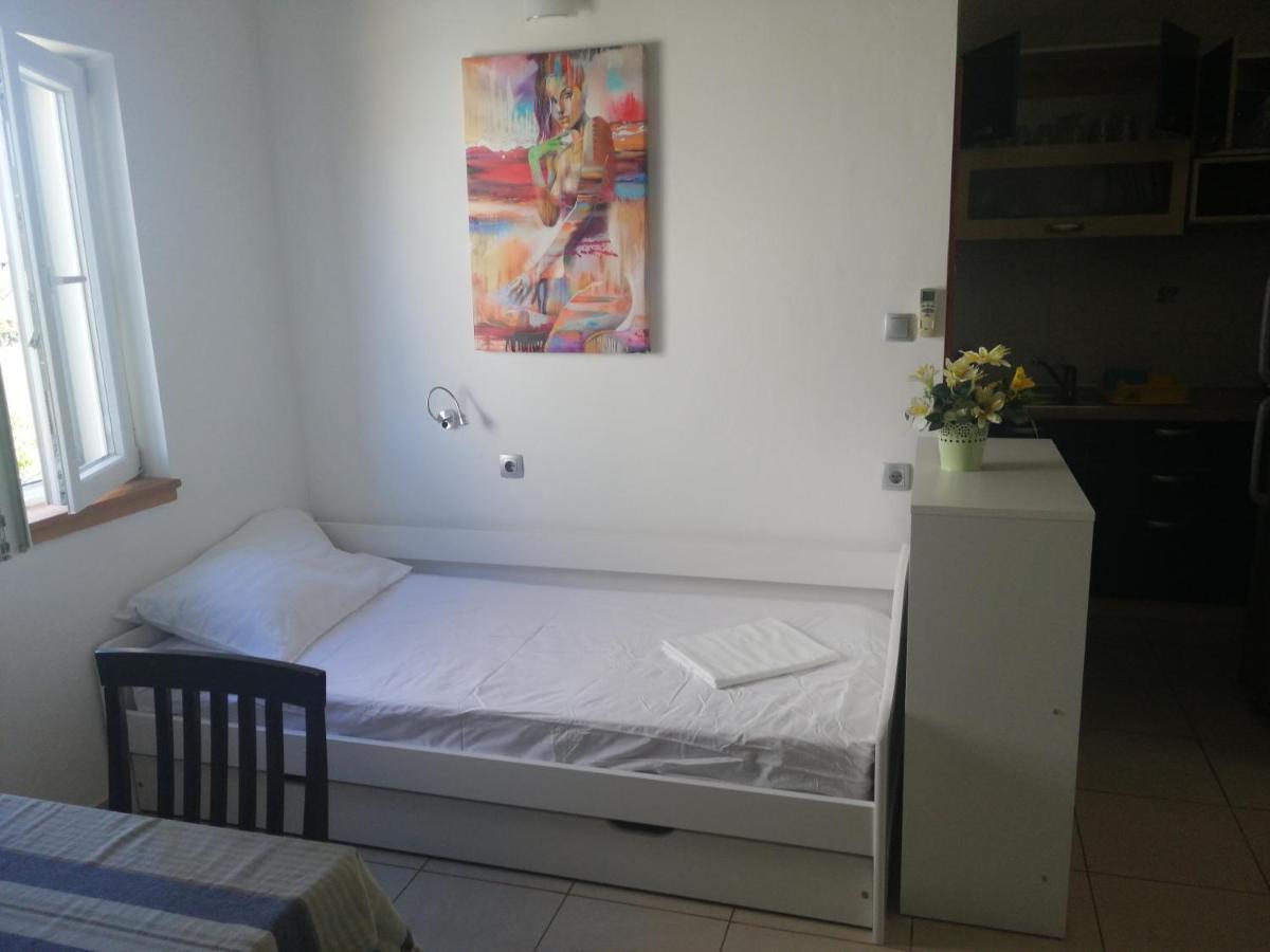 Apartmani Slavica Jezera Kültér fotó